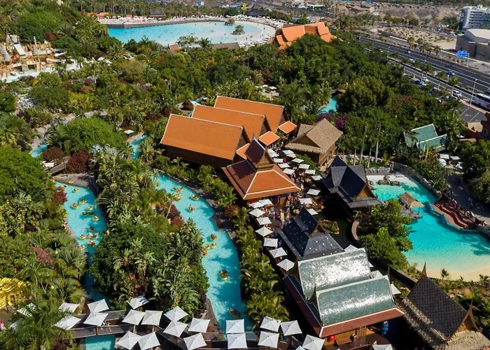 House With A Tropical Garden Semesterbostad *