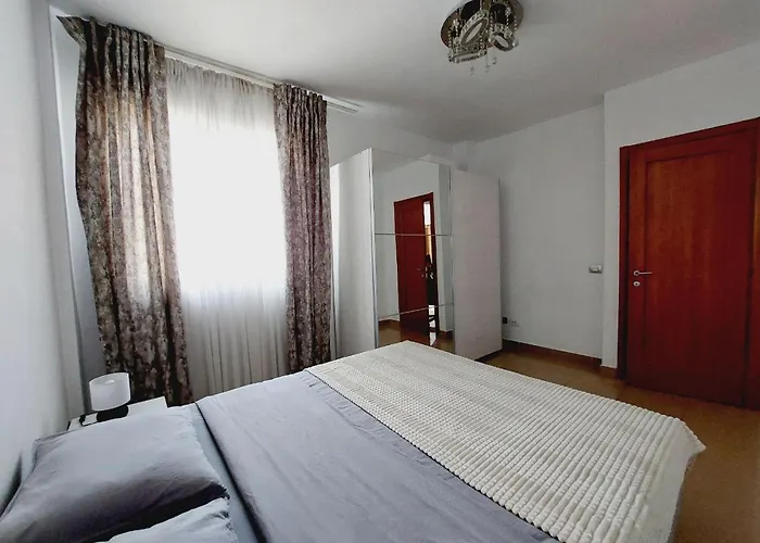 Semesterbostad House With A Tropical Garden *