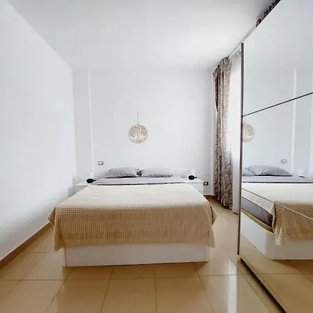 Nyaraló House With A Tropical Garden Costa Adeje (Tenerife)