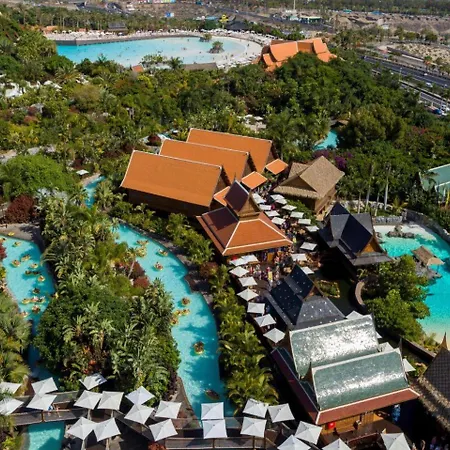 House With A Tropical Garden Сasa de vacaciones *