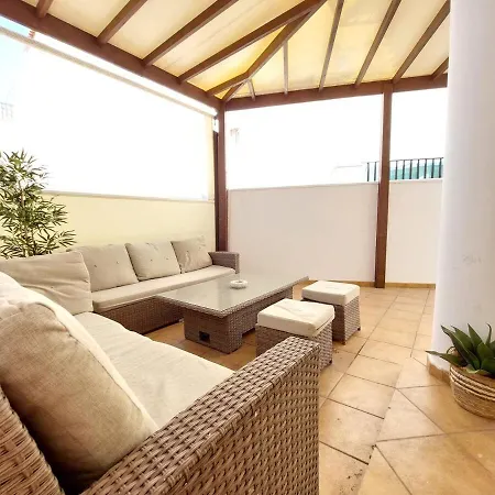 House With A Tropical Garden *