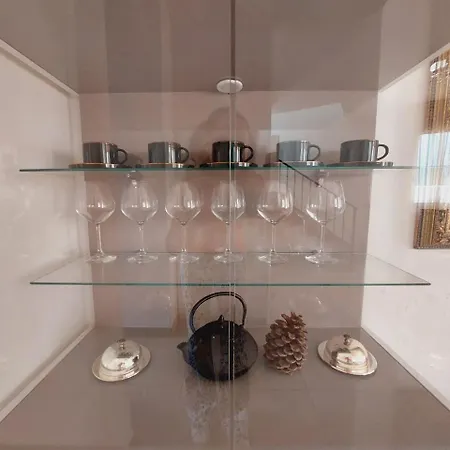 House With A Tropical Garden Hébergement de vacances