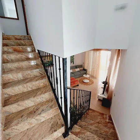 Feriehus House With A Tropical Garden